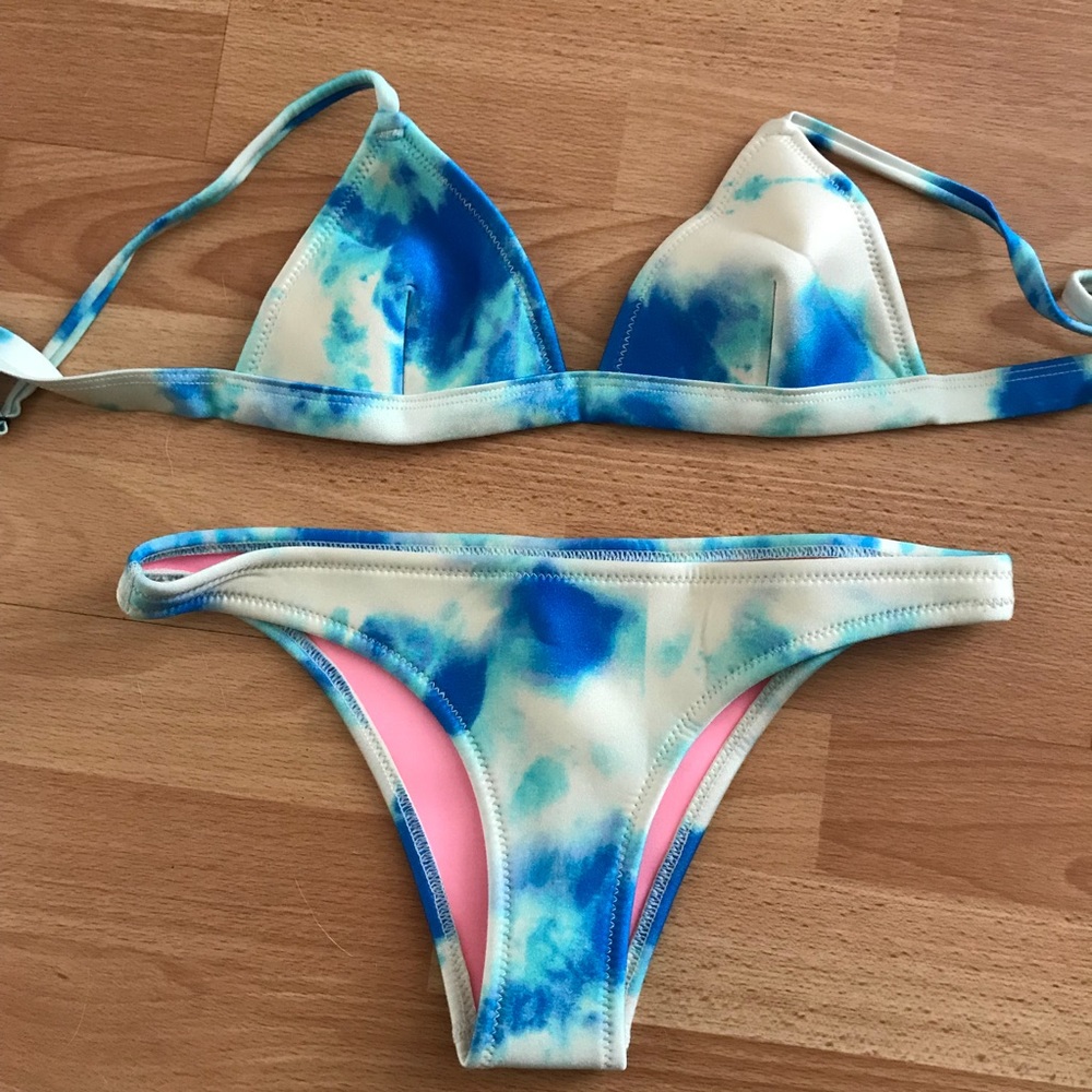 AUTHENTIC Triangle Bikini
